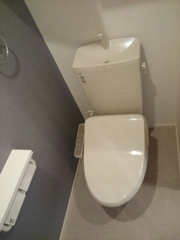 シンプルで使いやすいトイレです