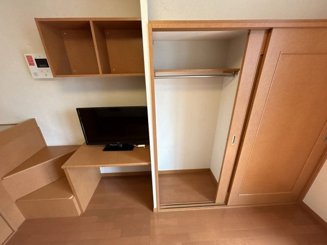 明るい色調の室内です