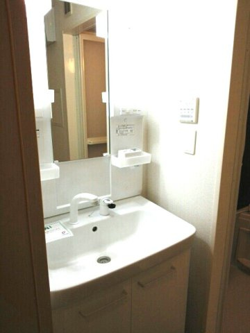コンパクトで使いやすい洗面所