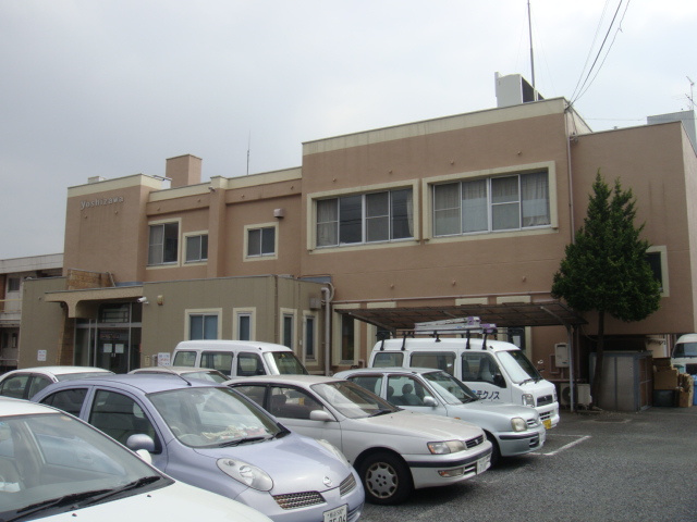 医療法人寿会吉沢病院まで303ｍ