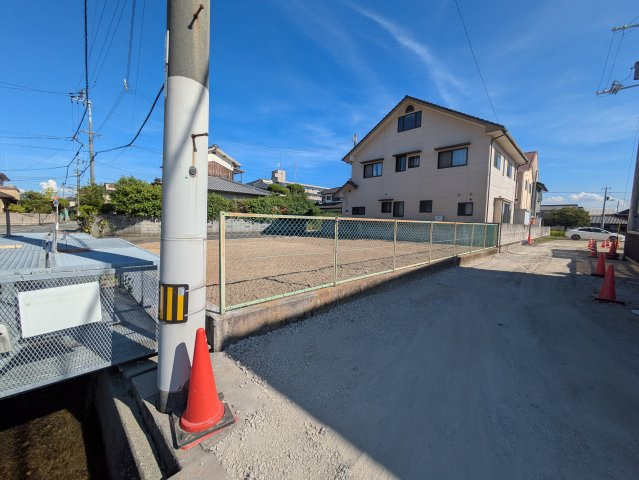 松山市空港通六丁目土地の外観