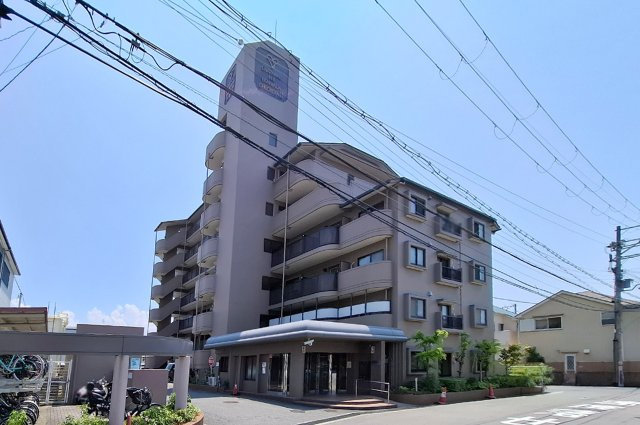 シャルマンフジ岸和田・中央公園2番館の外観|建物外観を気になさる方へ、見た目の良い物件です