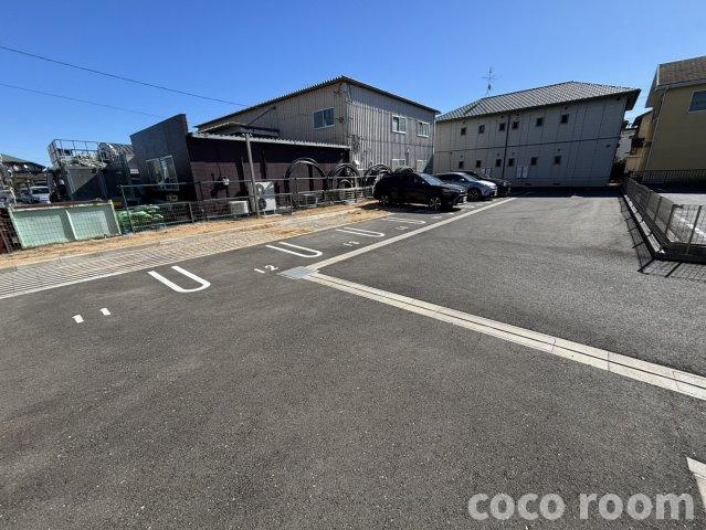 オーシャンエイトの駐車場
