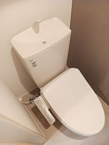 清潔感のあるトイレです