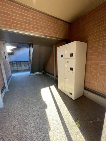毎日通るエントランスはこのようになっています