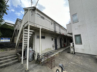落ち着いた雰囲気の外観です