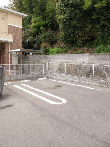 グランツヒルの駐車場