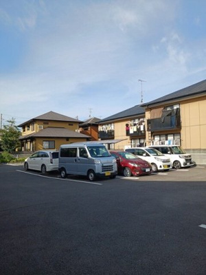 【駐車場】 | クレメント・エヌ　Ａ