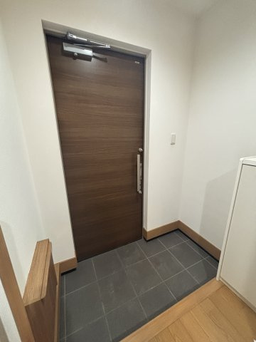 【玄関】 | テライオ・コモド A棟
