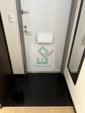 東久留米市浅間町2丁目アパートの玄関