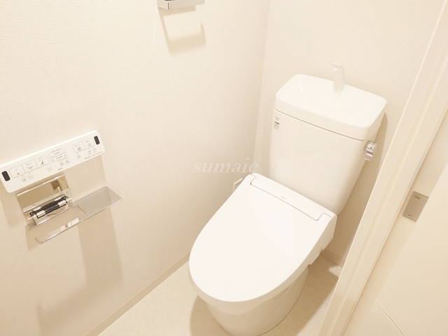 ＡＬＴＥＲＮＡ十条のトイレ|温水洗浄機能付きトイレです☆