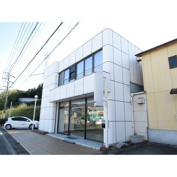 瀬木町4丁目店舗の外観