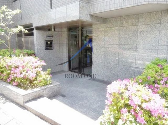 ルーブル新宿西落合参番館のエントランス|エントランスです。