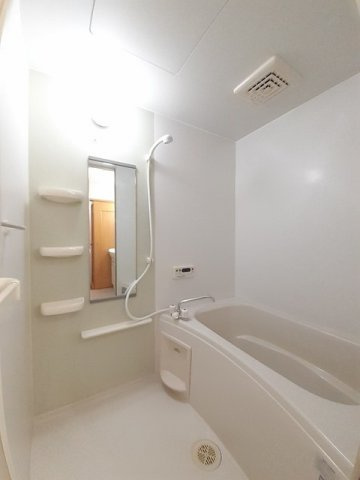 エテルノ優美Ｃの浴室