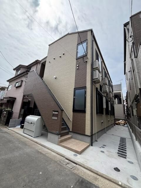 ハーモニーテラス蓮根Ⅳの外観