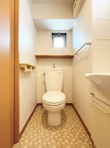 エンクレスト天神Ⅲのトイレ|シンプルで使いやすいトイレです