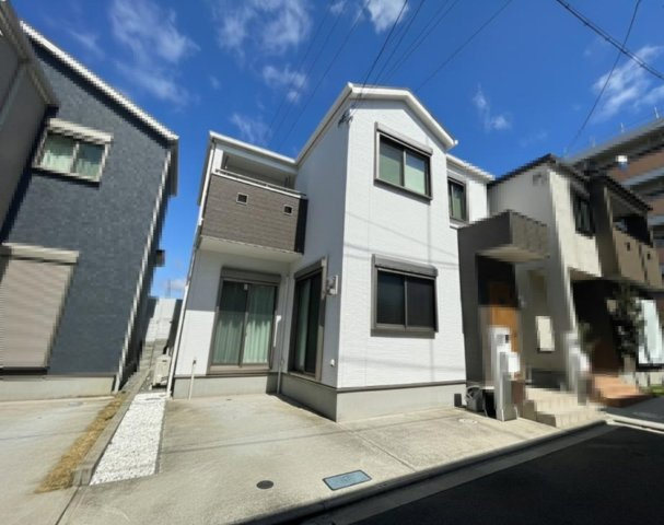 大宮通3丁目　中古一戸建ての前面道路含む現地写真|■物件内覧・資金計画相談・住宅ローン相談、リフォーム相談、お問合せ受付中■
※当日・翌日のご内覧、ご相談はお電話でのお問合せがスムーズです！