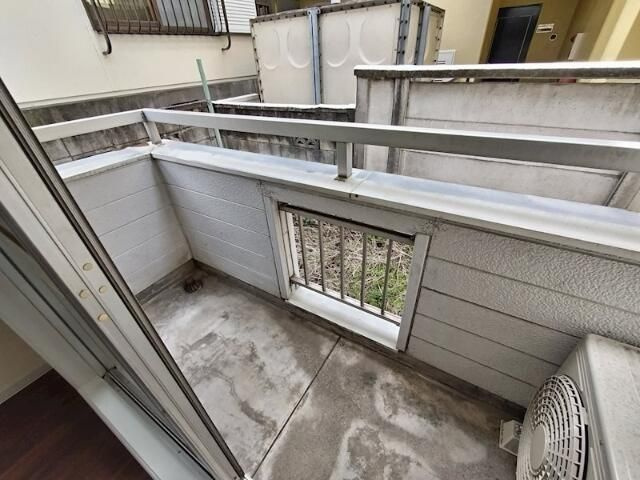 ストークハイツクサノのバルコニー