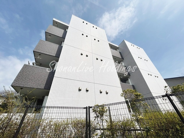 藤沢市高谷の賃貸マンションの外観