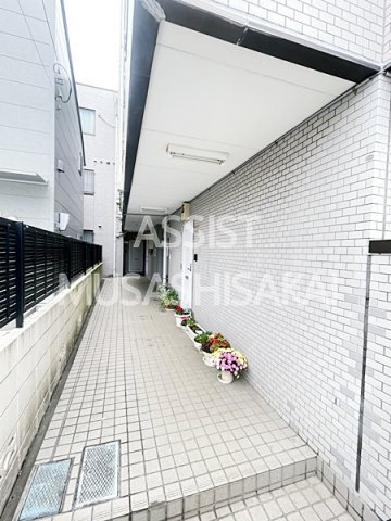 アークトミーズのエントランス