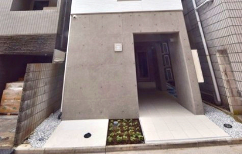 台東区千束２丁目の賃貸マンションのエントランス
