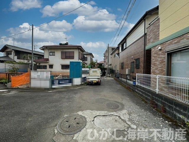 茅ヶ崎市今宿　新築戸建の外観|9月4日撮影　建築中　現地外観