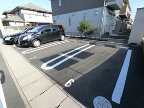 【駐車場】