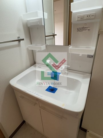 ガーデンコート清瀬1号棟の独立洗面台
