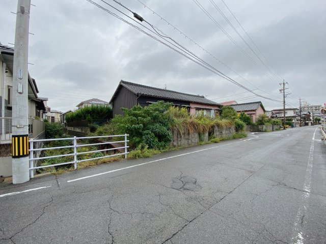 半田市花園町1丁目の前面道路含む現地写真|東側道路から撮影