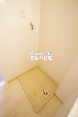 【設備】 | FLORAⅢ | 洗濯機置場