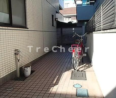田口第二マンションのエントランス