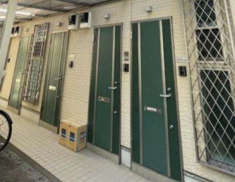 カーサS千早のエントランス|建物の内部です