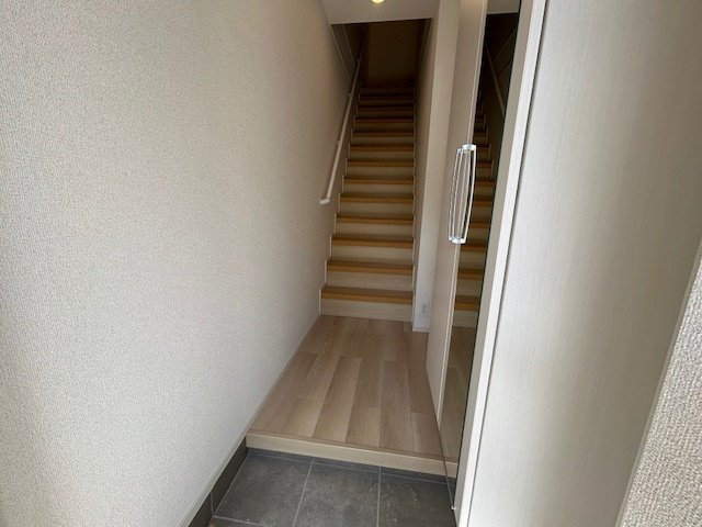 ルナハイム　こすもすの玄関