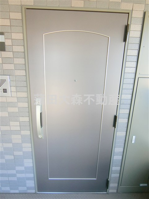 ルーブル羽田萩中の玄関