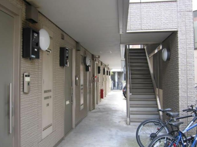 コルサ池袋のエントランス