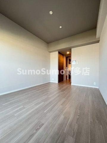 S-RESIDENCE大橋FLUSSの居間・リビング|ゆったり過ごせるリビングです