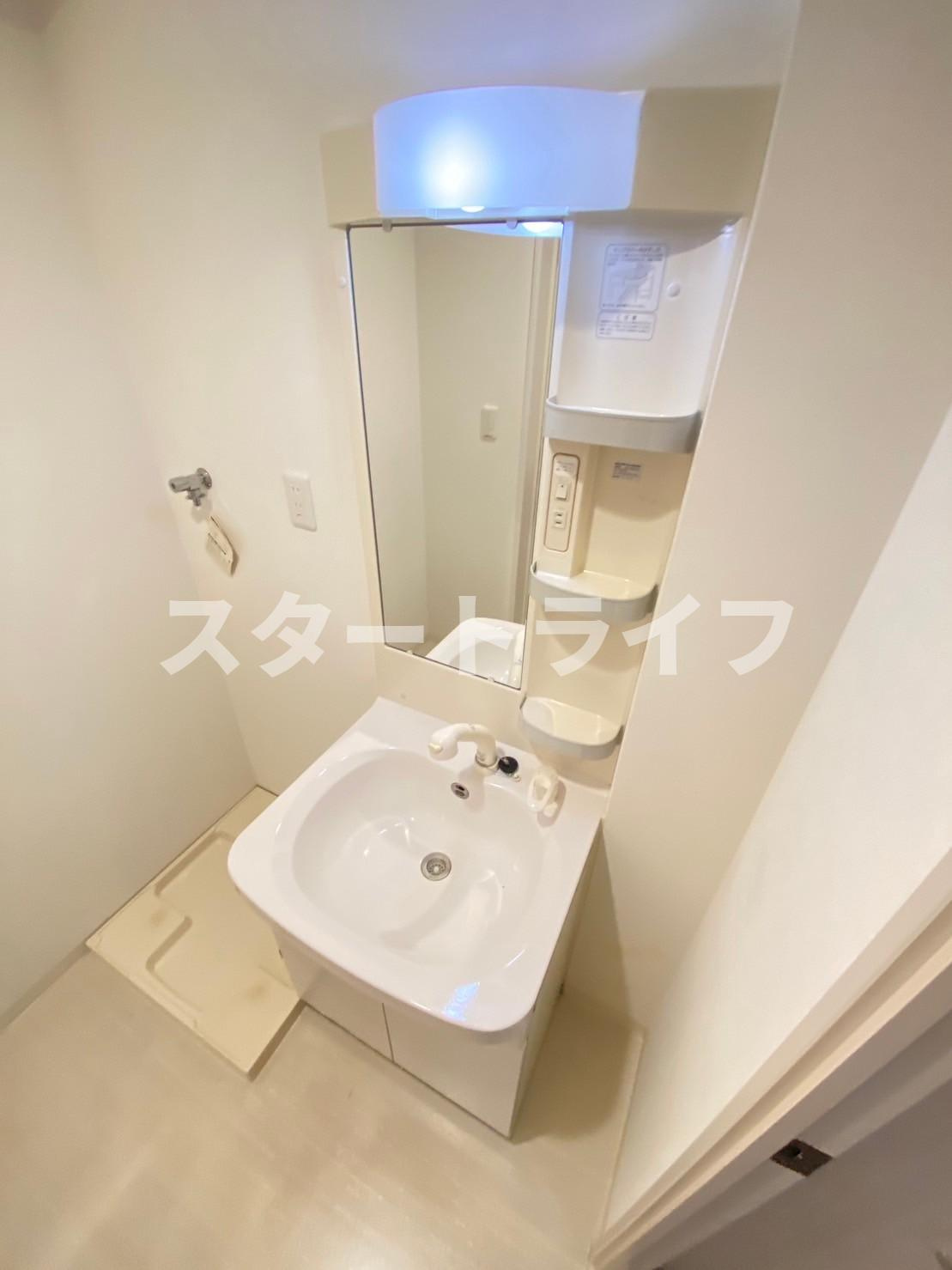 大阪市淀川区西中島２丁目の賃貸マンションの洗面所