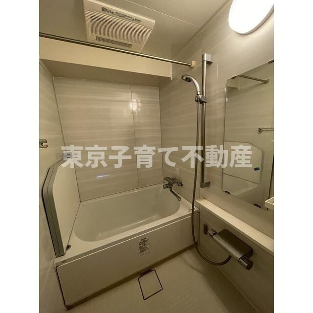 東急ドエルアルス巣鴨の浴室