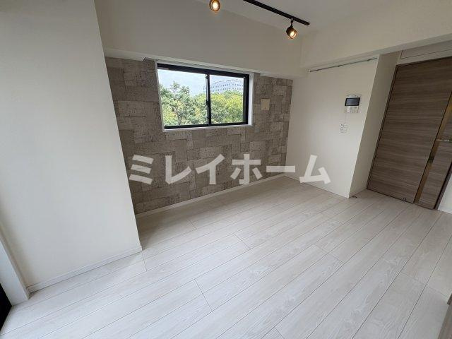 グランドコンシェルジュ大森本町ⅡACの居間・リビング