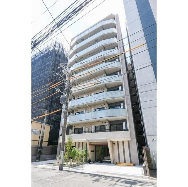 コンフォリア・リヴ横浜平沼の外観