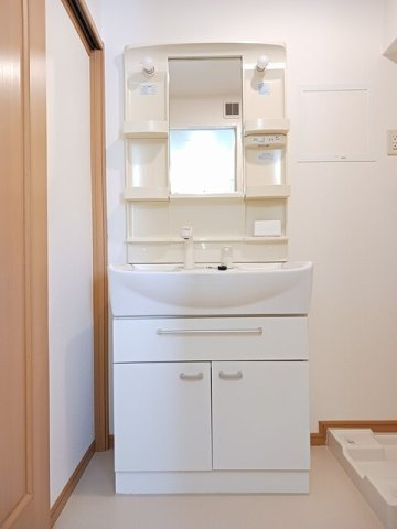 ガーデニアＢの洗面所