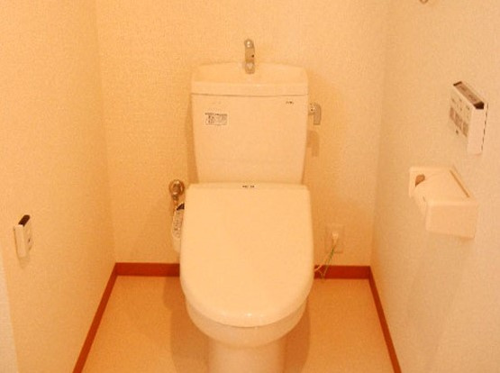 東久留米市東本町の賃貸マンションのトイレ