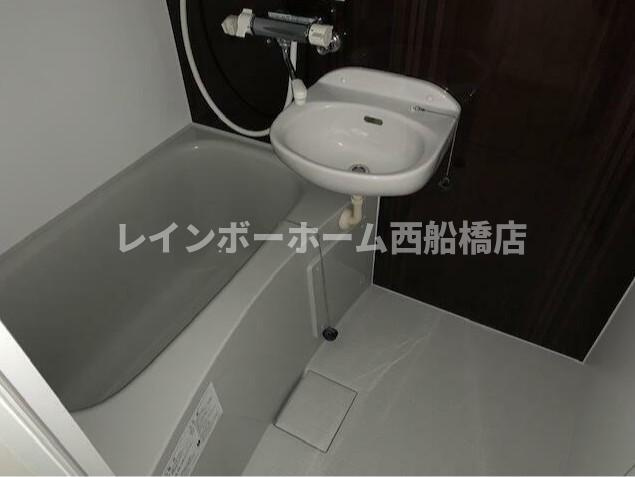 AKUSTOTの浴室
