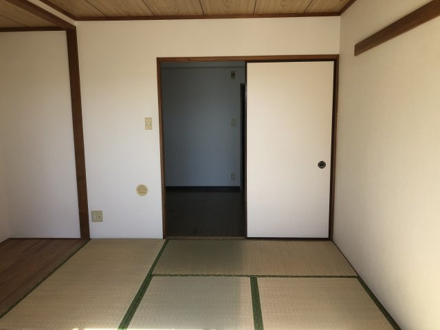レスポワール新小岩の和室