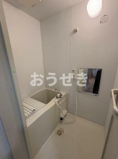 渡田向町戸建の浴室