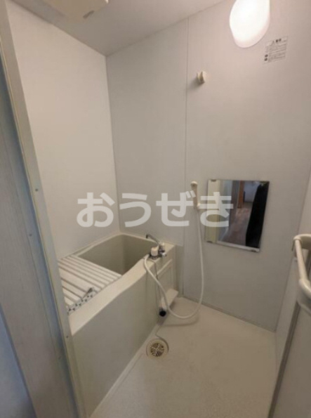 渡田向町戸建の浴室