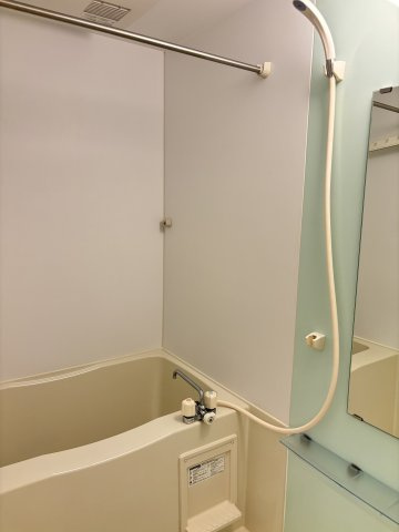 市川市田尻の賃貸マンションの浴室