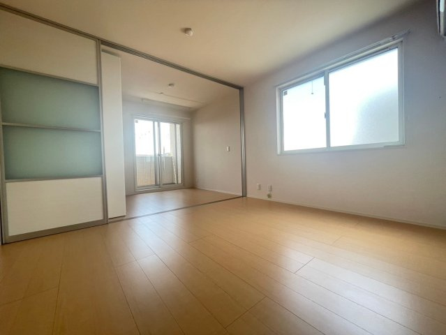 レストバレル上泉の洋室