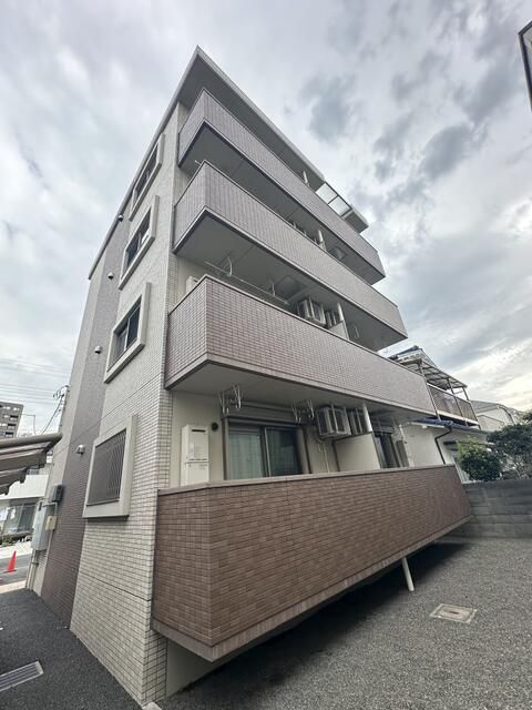 グランシャリオの外観