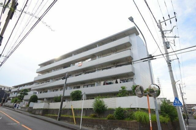 フルセイル権太坂の外観